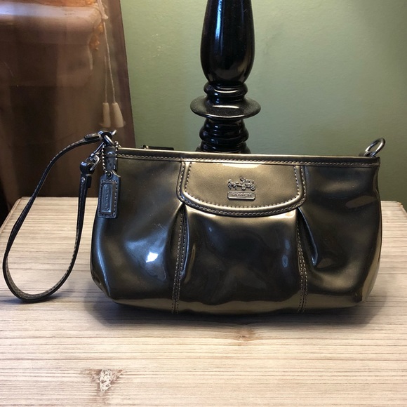 Coach Wristlet - Picture 1 of 4